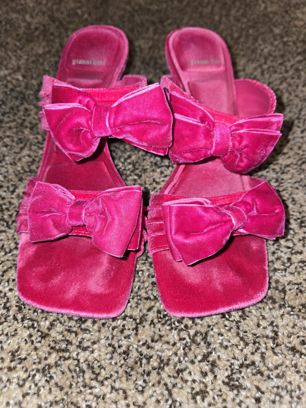Gianni Bini Fuchsia Velvet Bow Slide On Heels Size 8.5